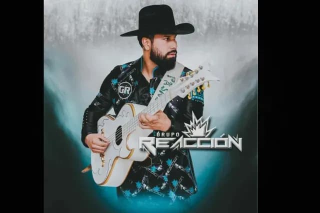 Arturo, vocalista de la agrupación “Reacción”