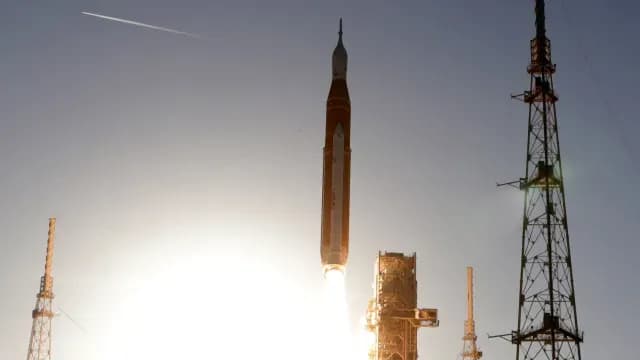 La misión Artemis II de la NASA, consta del cohete Space Launch System (SLS) con la cápsula tripulada Orion. Foto: Reuters