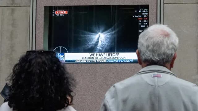 Reacciones al presenciar la misión Artemis 2. Foto: Reuters