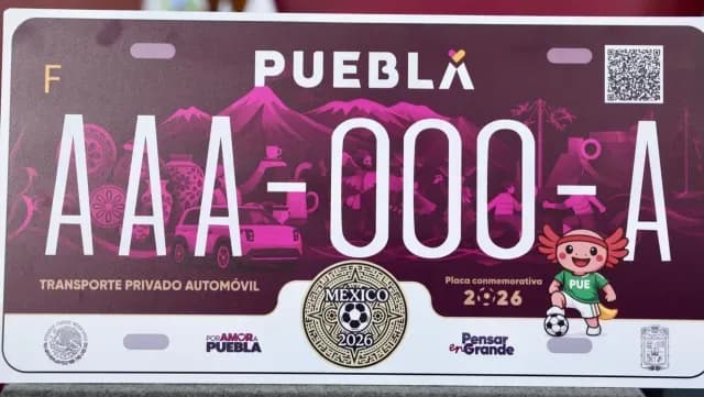 Placas conmemorativas del Mundial 2026 en Puebla. Foto: Gobierno de Puebla