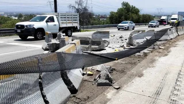 Daños por accidente de tráiler en la Autopista Puebla-Orizaba. Foto: Guardia Nacional de Carreteras