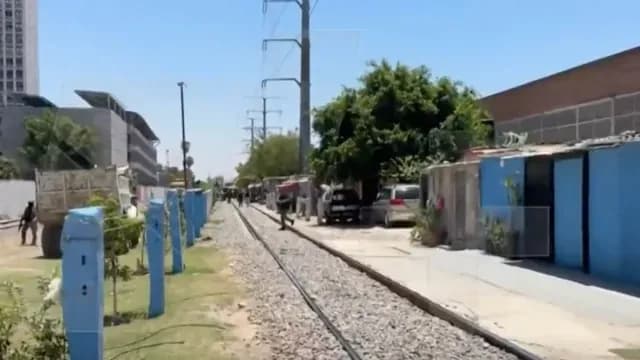 A bordo de una unidad blindada de la Fiscalía del estado fueron trasladados los detenidos. Foto: N+