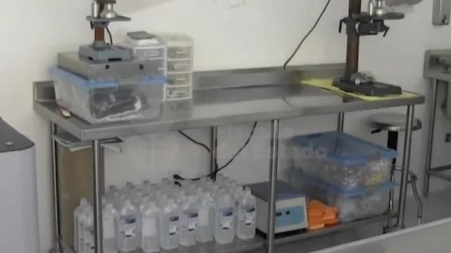 Laboratorio clandestino en Zapopan producía hasta 10 mil cápsulas diarias. Foto: Fiscalía del Estado