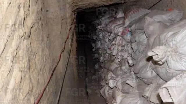 Interior del túnel para robo de hidrocarburo en Santa Catarina