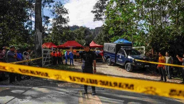 La zona del siniestro fue acordonada para facilitar el acceso al equipo de rescate. Foto: EFE