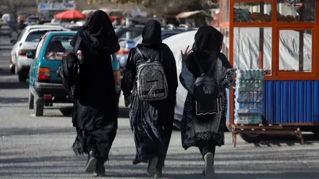 ONU pide a talibanes respetar derechos de las mujeres