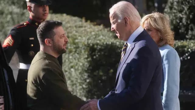 Zelenski llega a la Casa Blanca para reunión con Biden