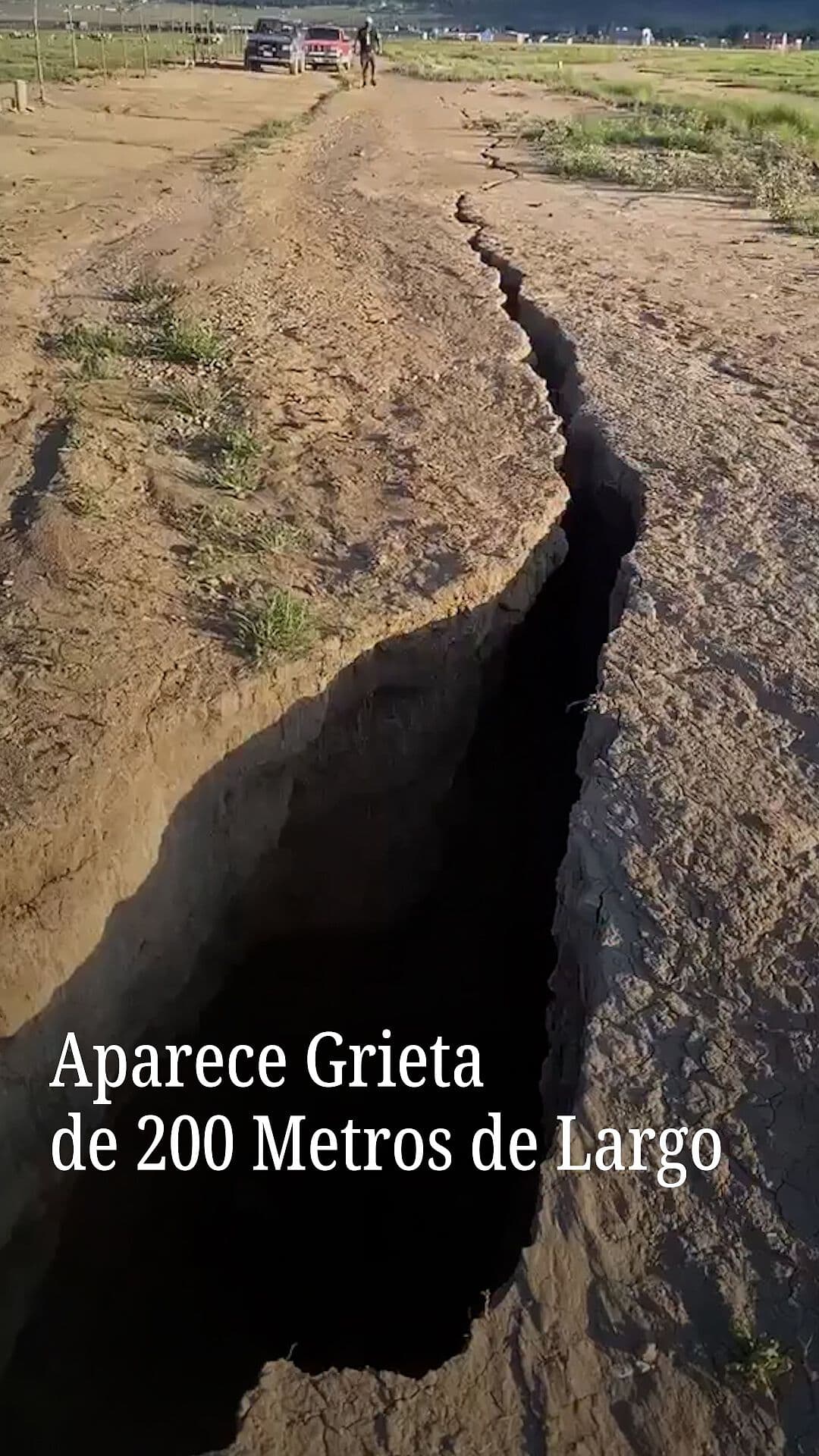 Aparece Grieta de 200 m de Largo
