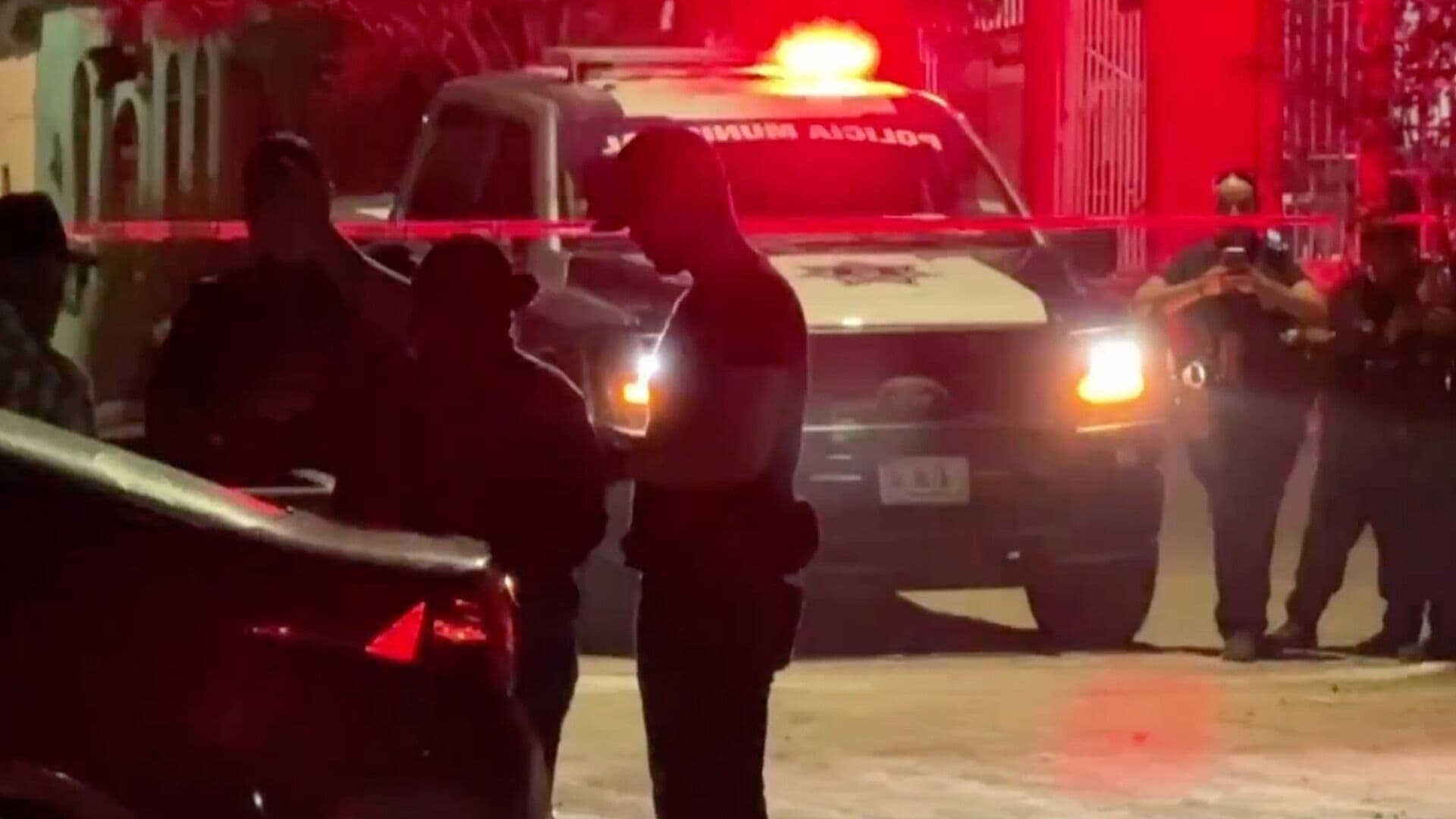 Disparan Contra Camioneta en la Colonia Salvárcar de Ciudad Juárez