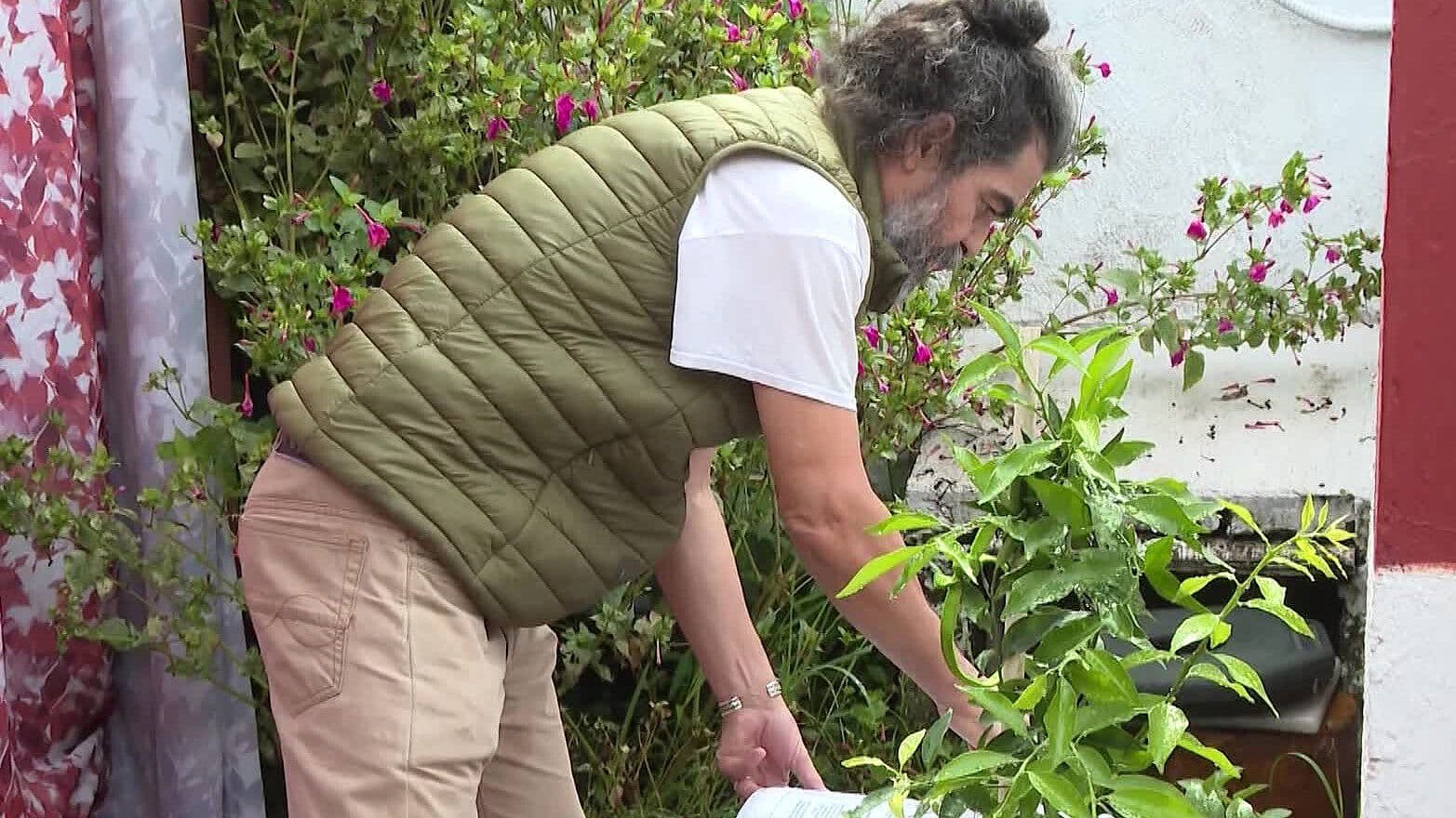 Habitante de Zapopan Usa Agua de Lluvia para Sus Actividades: 'la de la Llave Está para Tirarse'