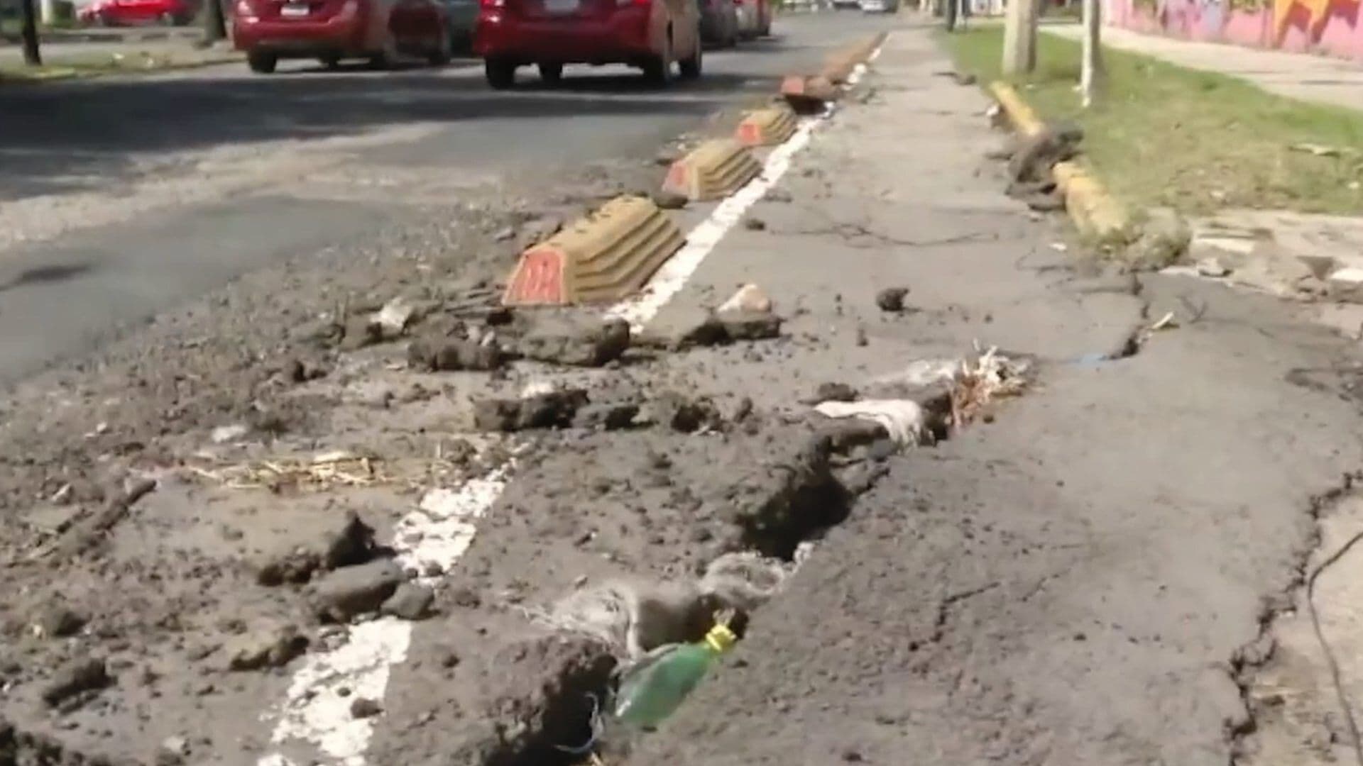Lluvias Causan Afectaciones en la Avenida Vasco de Quiroga y se Daña Pavimento