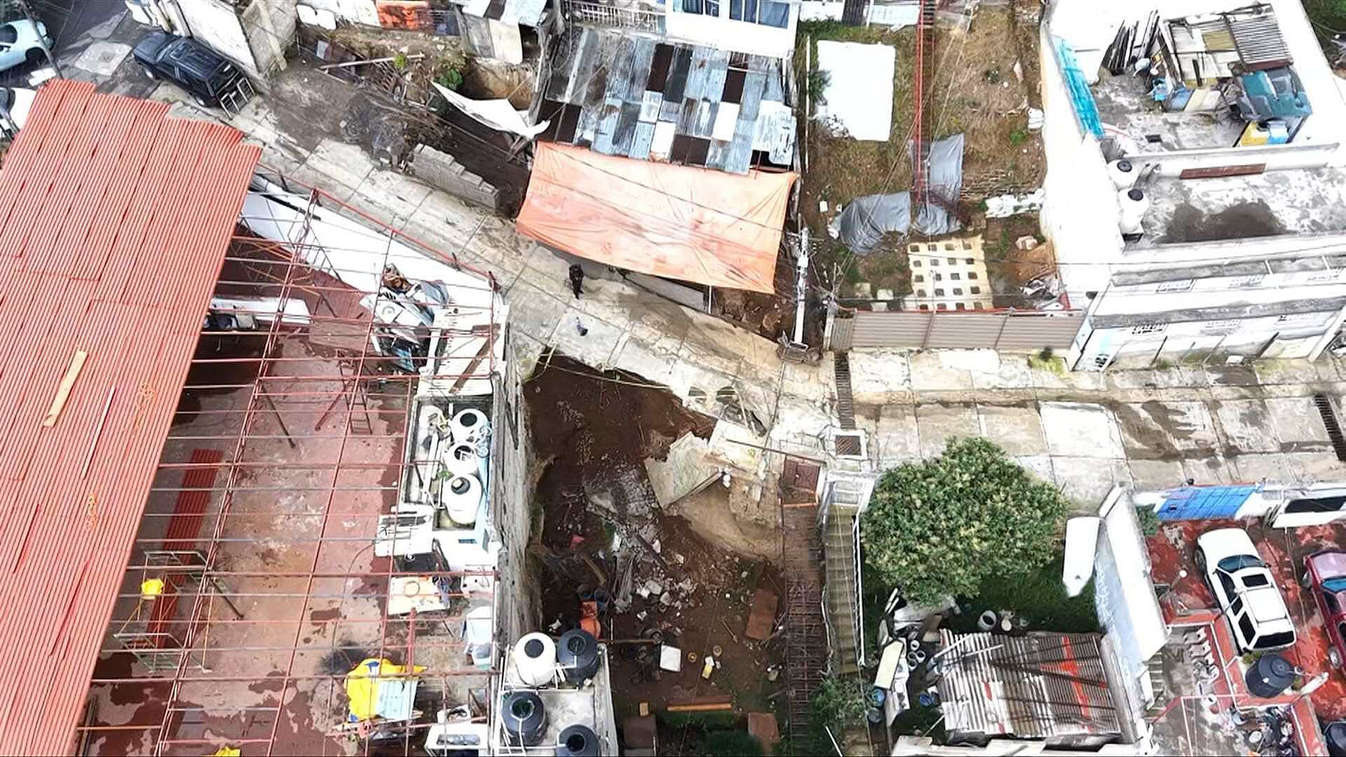 ¿Deslave hoy en la Magdalena Contreras? Se Desgaja Calle en Colonia San Bernabé Ocotepec