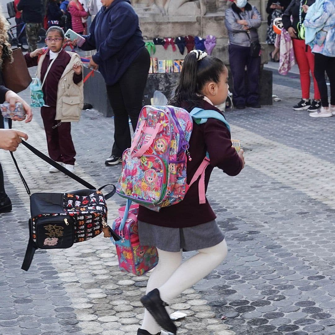 Dan a Conocer Lista de Útiles Escolares para Ciclo 2026-2027: Así la Puedes Consultar