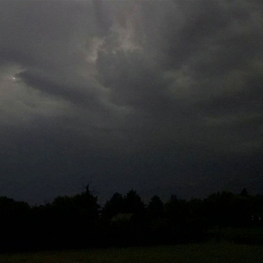 Del Calor Extremo al Terror: Tormenta Eléctrica con Granizo Deja Dos Muertos en Francia