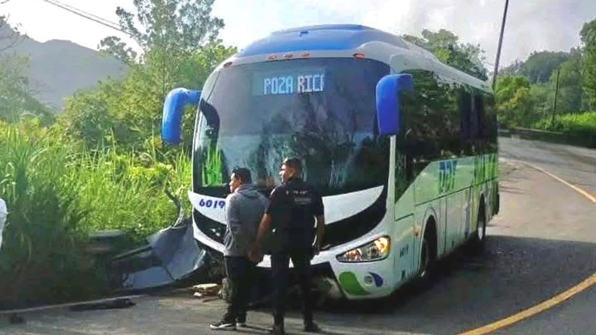Niño Muere en Accidente de Unidad Turística en Xicotepec de Juárez, Puebla