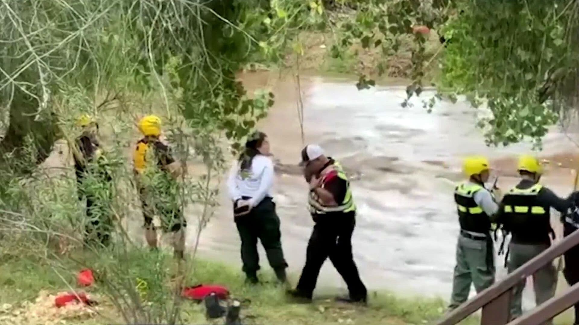 Tormenta Provoca Inundaciones y Rescates en Nogales, Sonora
