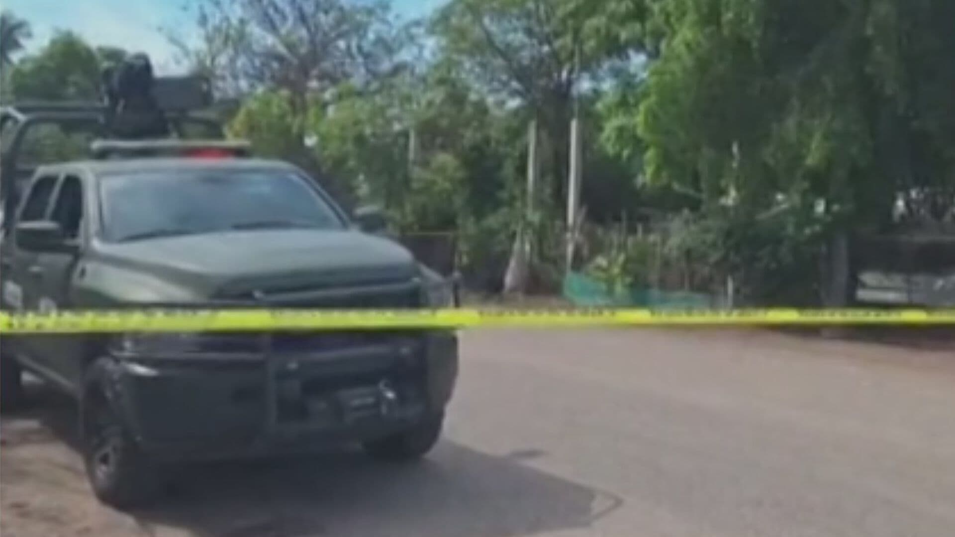 Hallan Dos Cadáveres Cubiertos con Plástico en el Patio de una Vivienda en Navolato, Sinaloa