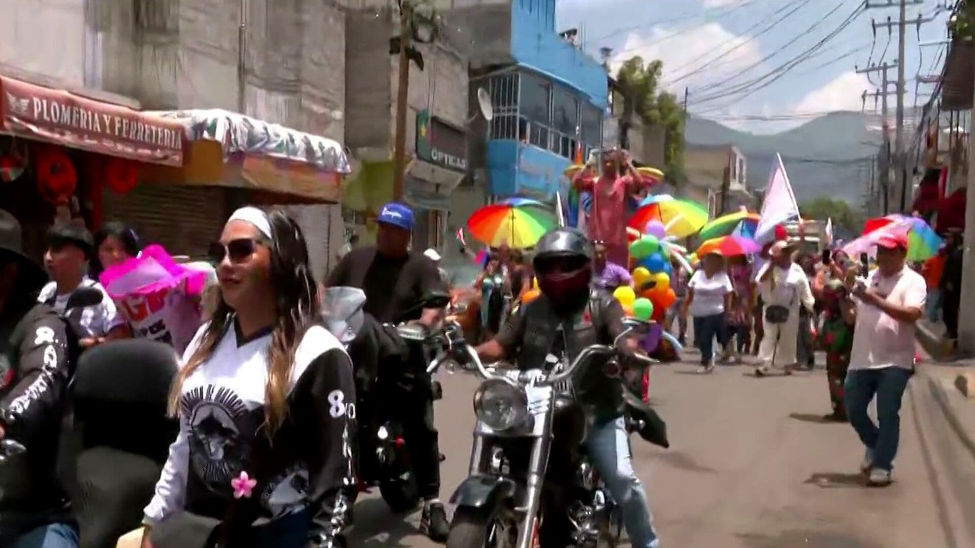 Marcha del Orgullo Recorre Calles de Gustavo A. Madero, CDMX