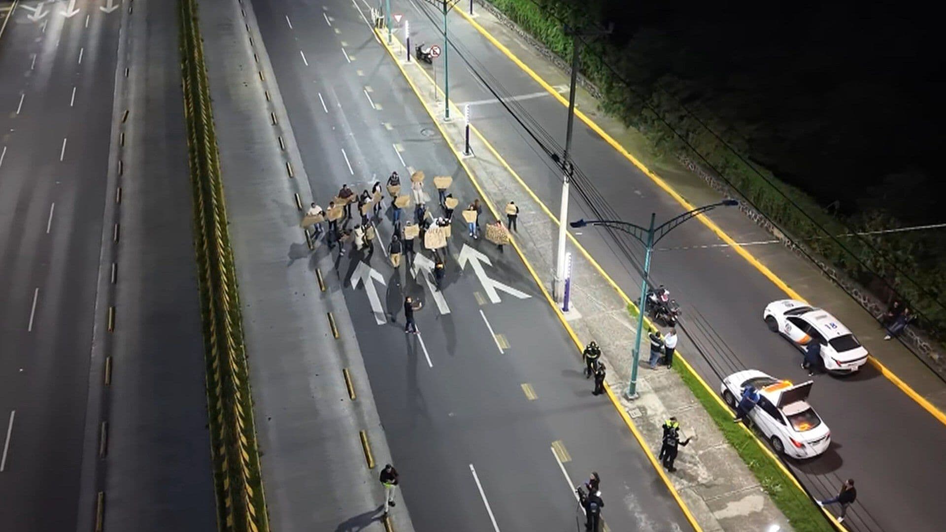 Personal de TV UNAM Bloquea Insurgentes Sur; Así se Ve Desde el Aire
