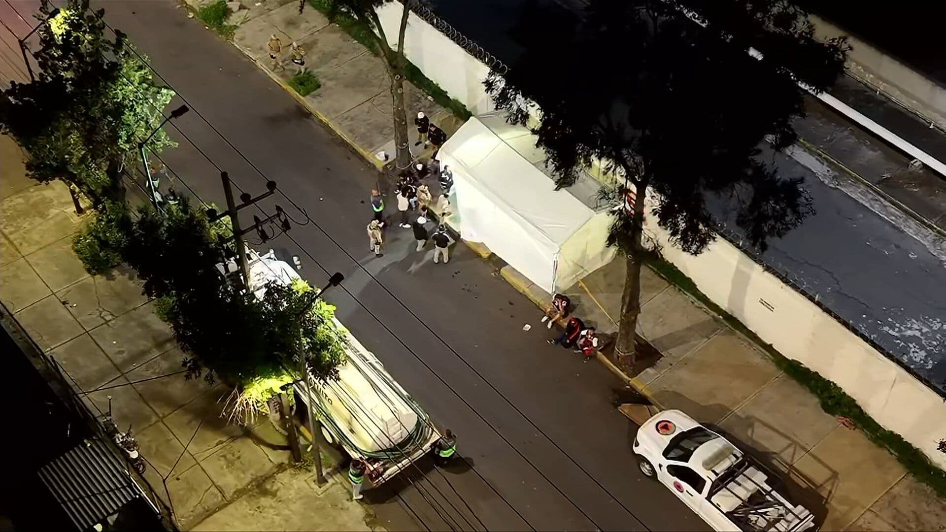 Pemex y PC de CDMX Inspeccionan Supuesta Fuga de Combustible en Iztacalco, CDMX