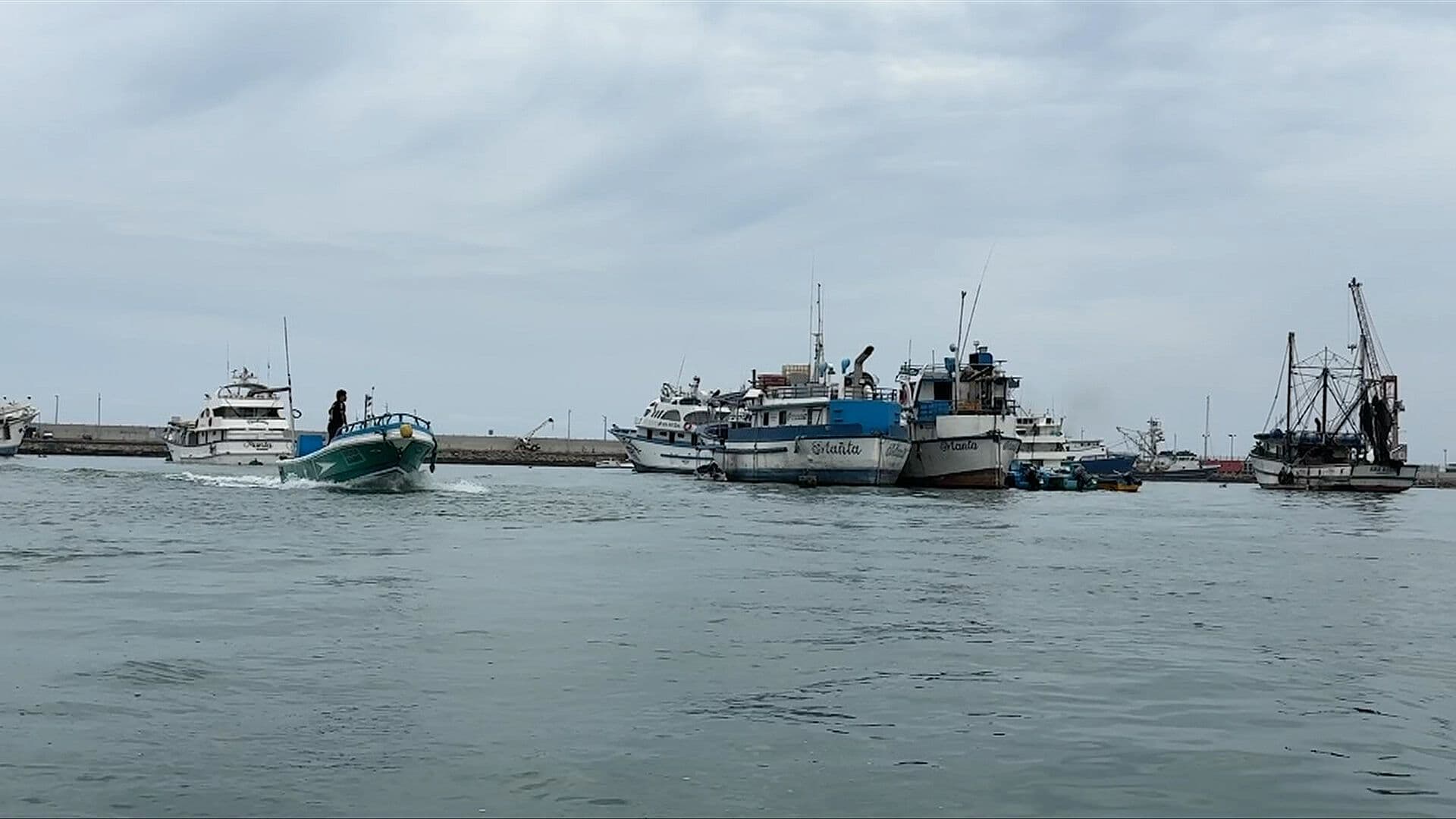 Pescadores de Ecuador Narran Ataque de EUA: Fueron Detenidos y Entregados a El Salvador