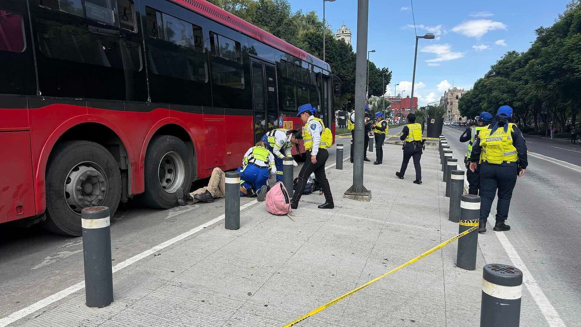 Persona Fue Atropellada por Unidad del Metrobús en Avenida Hidalgo, Cuauhtémoc, CDMX