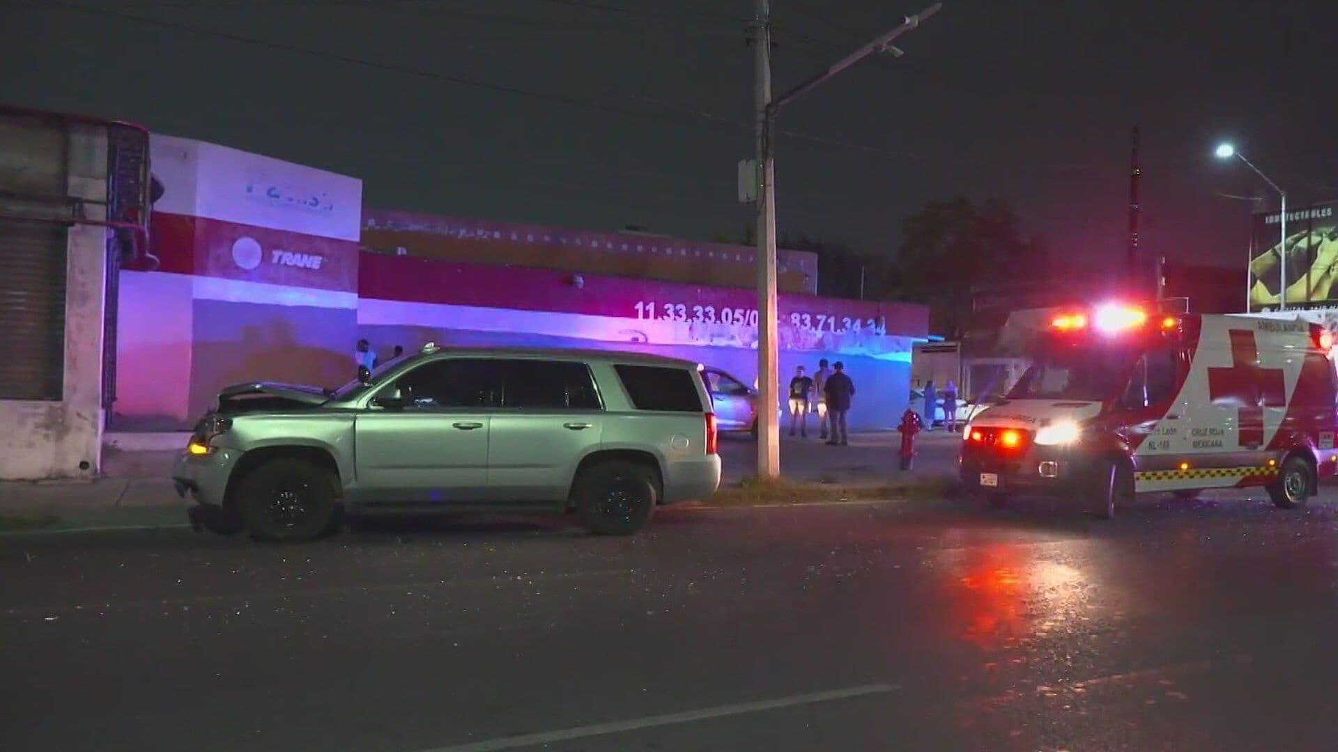 Deja Mujer Herida Choque de Camioneta con Taxi en Av. Gonzalitos