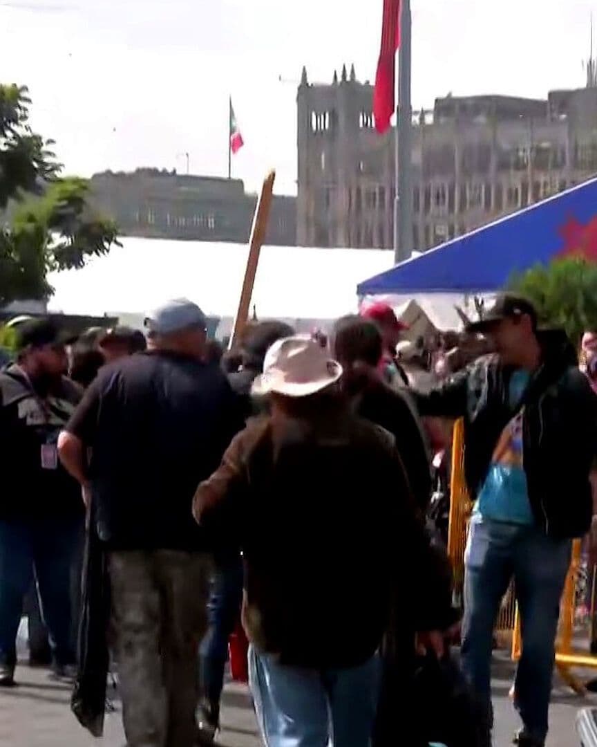 Retiran Bloqueo de Artesanos en Avenida 5 de Mayo Tras Acuerdo con Autoridades