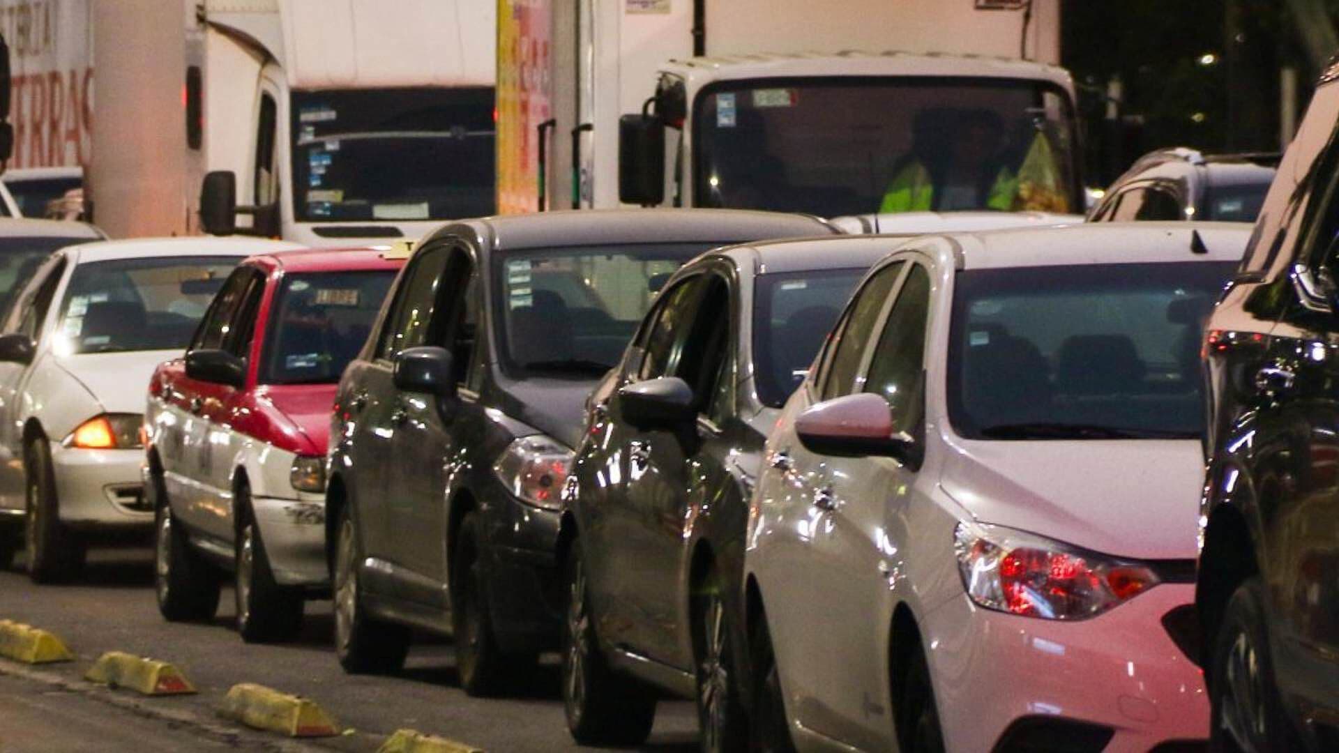 Hoy No Circula Viernes 14 de Agosto de 2026: ¿Qué Autos Tienen Restricción?