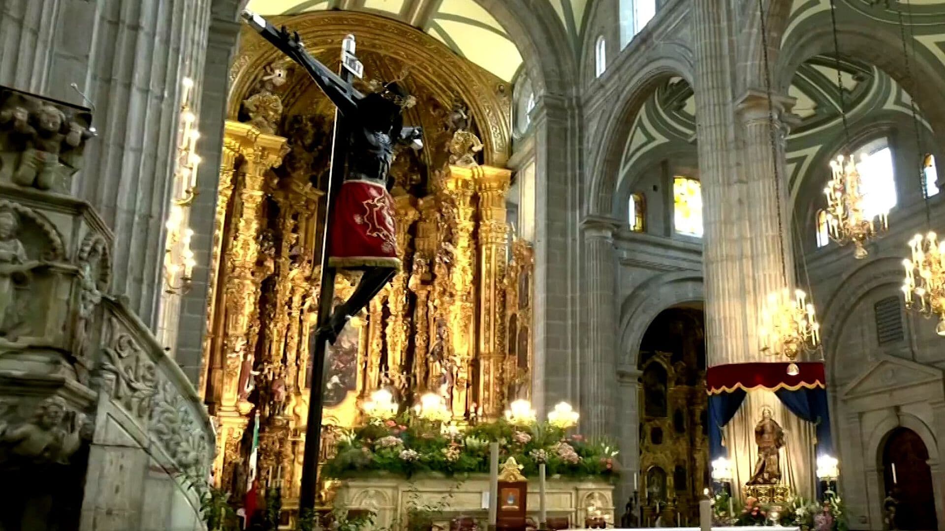 Bendicen Réplica del Señor del Veneno en la Catedral de la CDMX