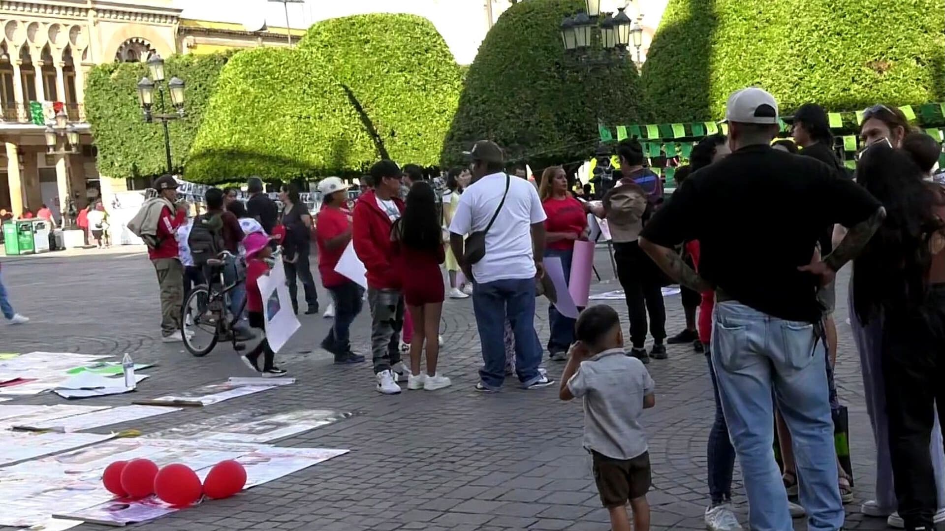 Familias Marchan en León para Exigir Localización de Más de 5 Mil 600 Desaparecidos