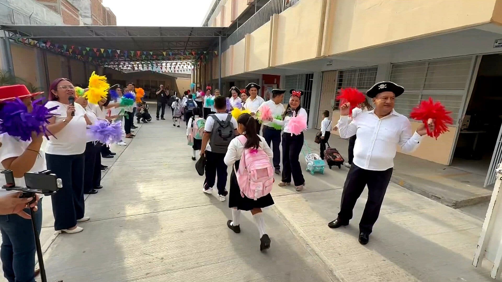 Así se Vivió el Primero de los 185 Días de Clases que Abarca el Calendario Escolar