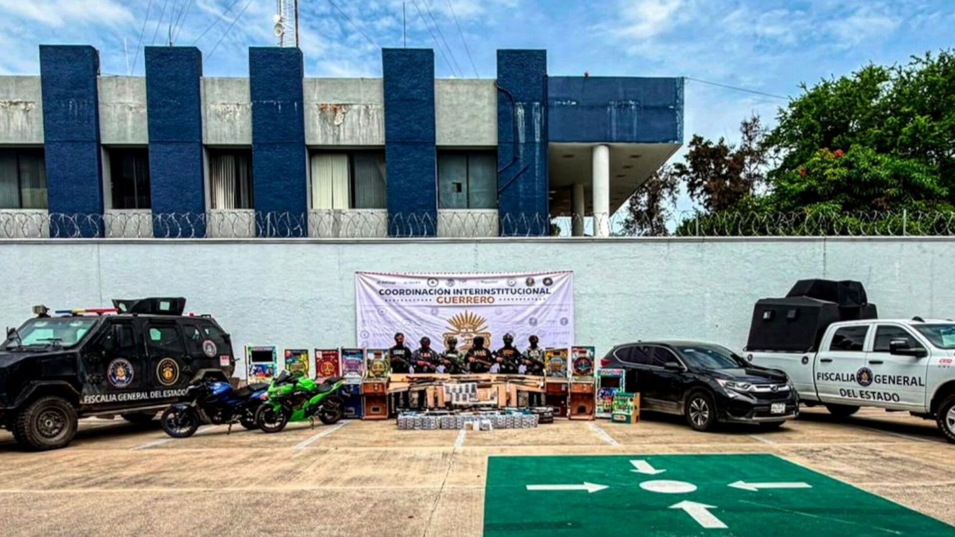 Detienen a 16 Presuntos Integrantes de 'Los Ardillos' y Aseguran Arsenal en Guerrero