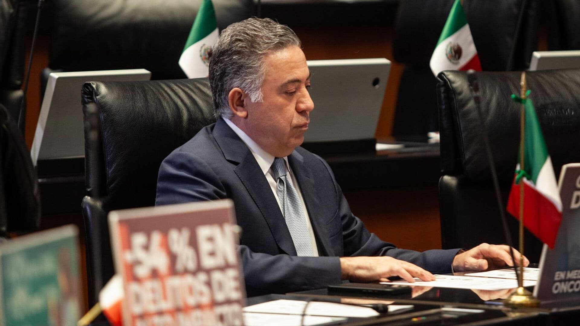 Los Escándalos Han Desgastado a Morena, pero Eso No lo Capitaliza la Oposición