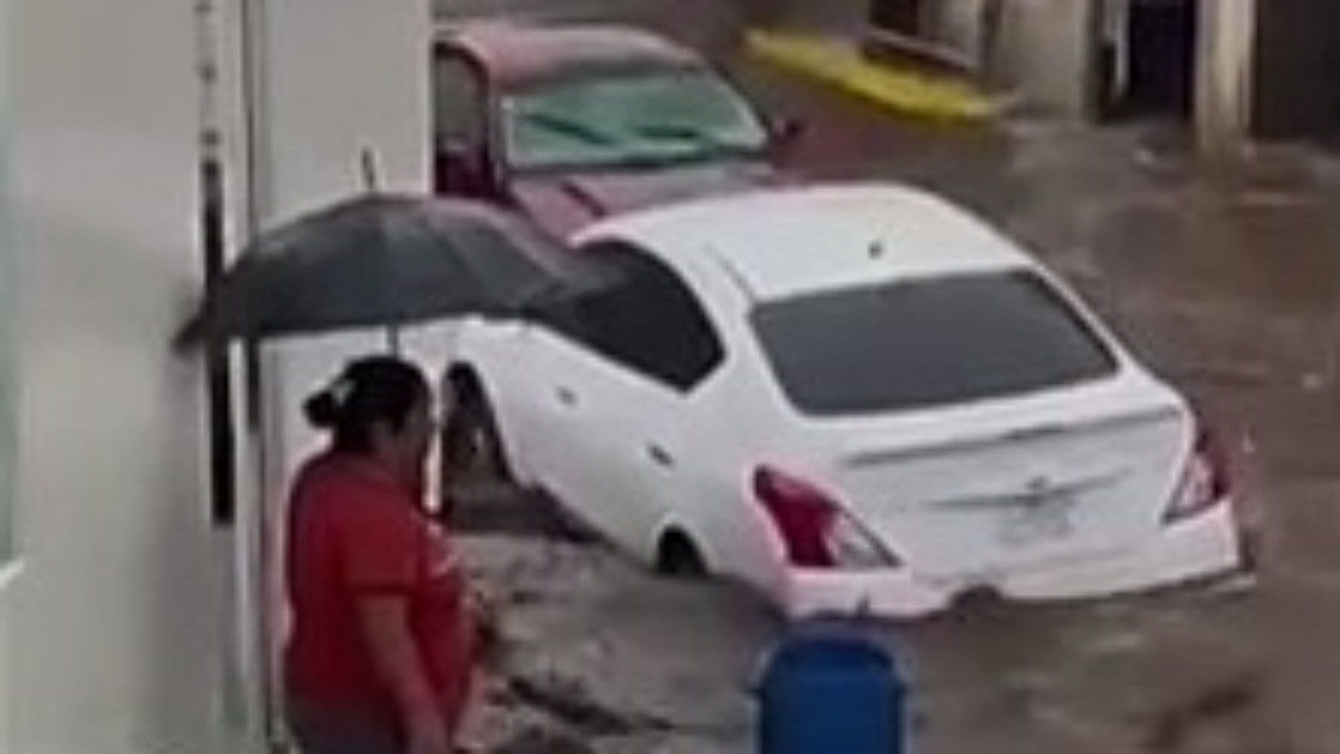 Lluvias Causan Corrientes e Inundaciones en Tancítaro, Michoacán