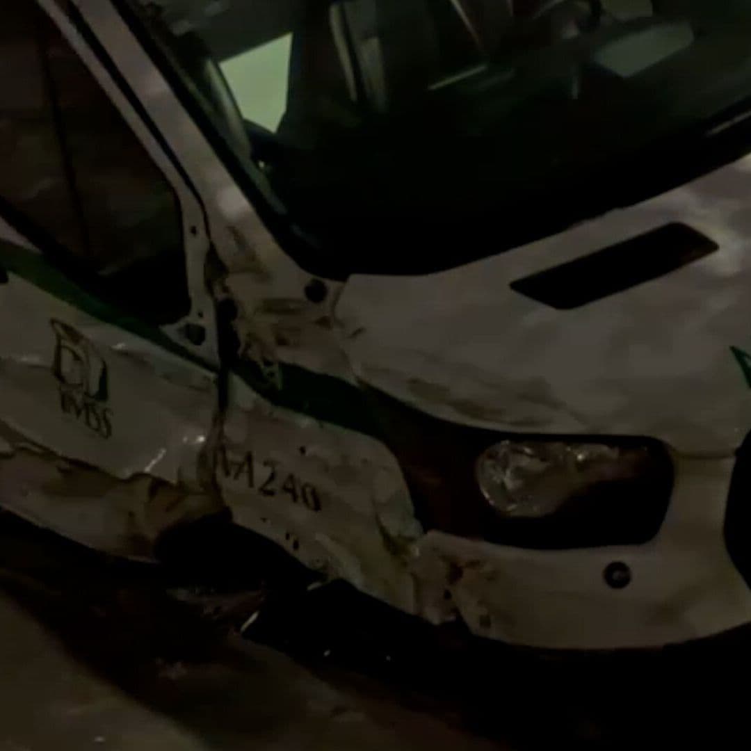 Ambulancia Causa Caos y Arrolla a Una Persona