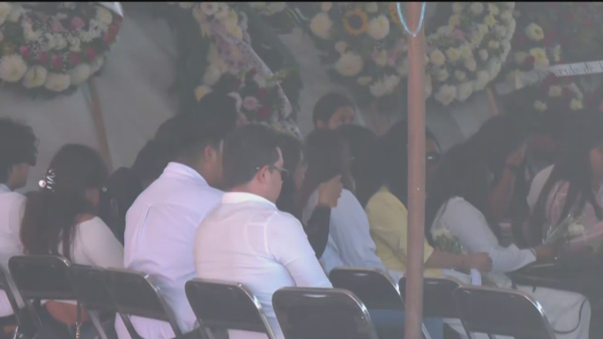 Estudiantes de Derecho Despiden a Joselyn y Juan Carlos en Otumba, Edomex