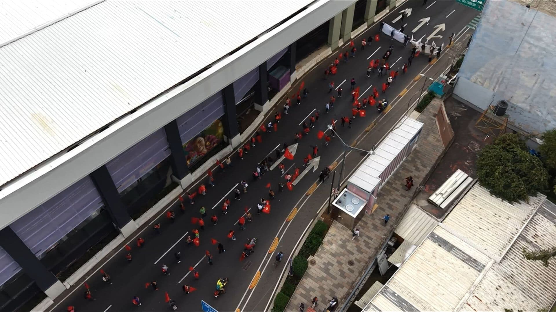 Desde el Aire: Manifestantes Avanzan Rumbo al Centro Histórico, CDMX