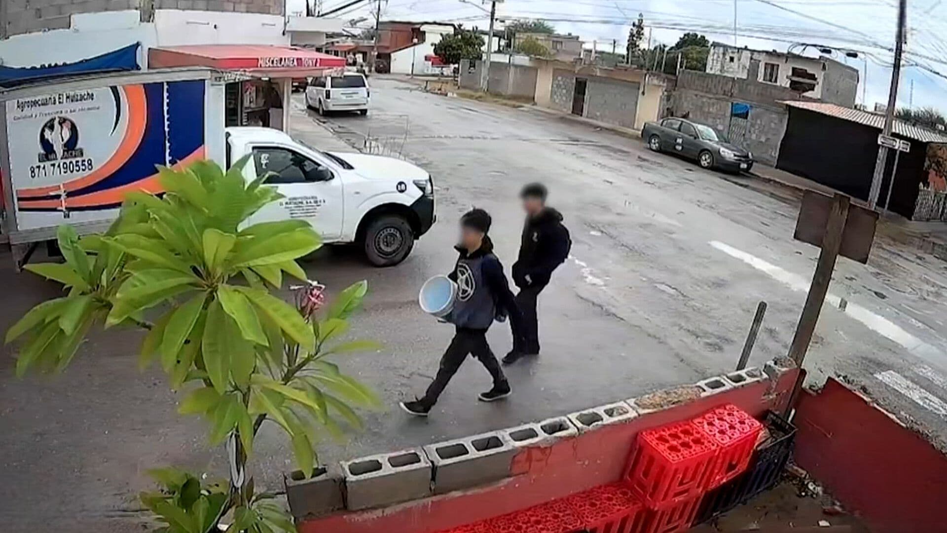 Cámaras Captan los Momentos Previos al Ataque en Secundaria del Ejido La Unión