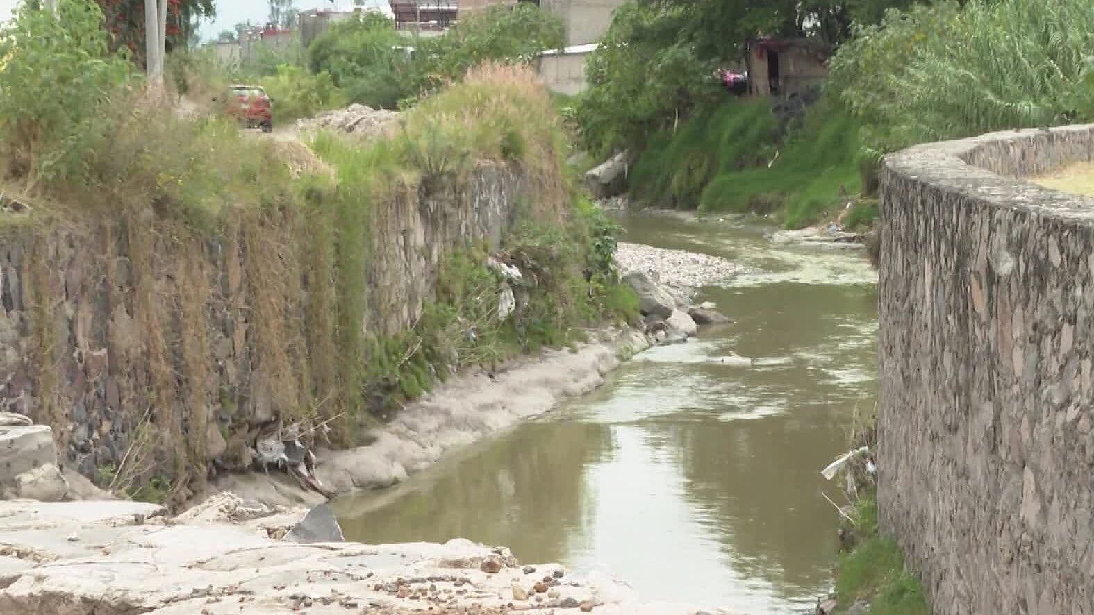 Reportan Descargas de Aguas Negras en Arroyo El Seco en Tlaquepaque; Van 15 Denuncias