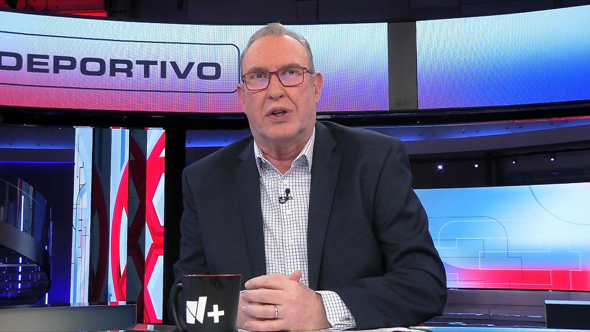 Francisco Javier González Elogia a Javier Aguirre con el Valencia