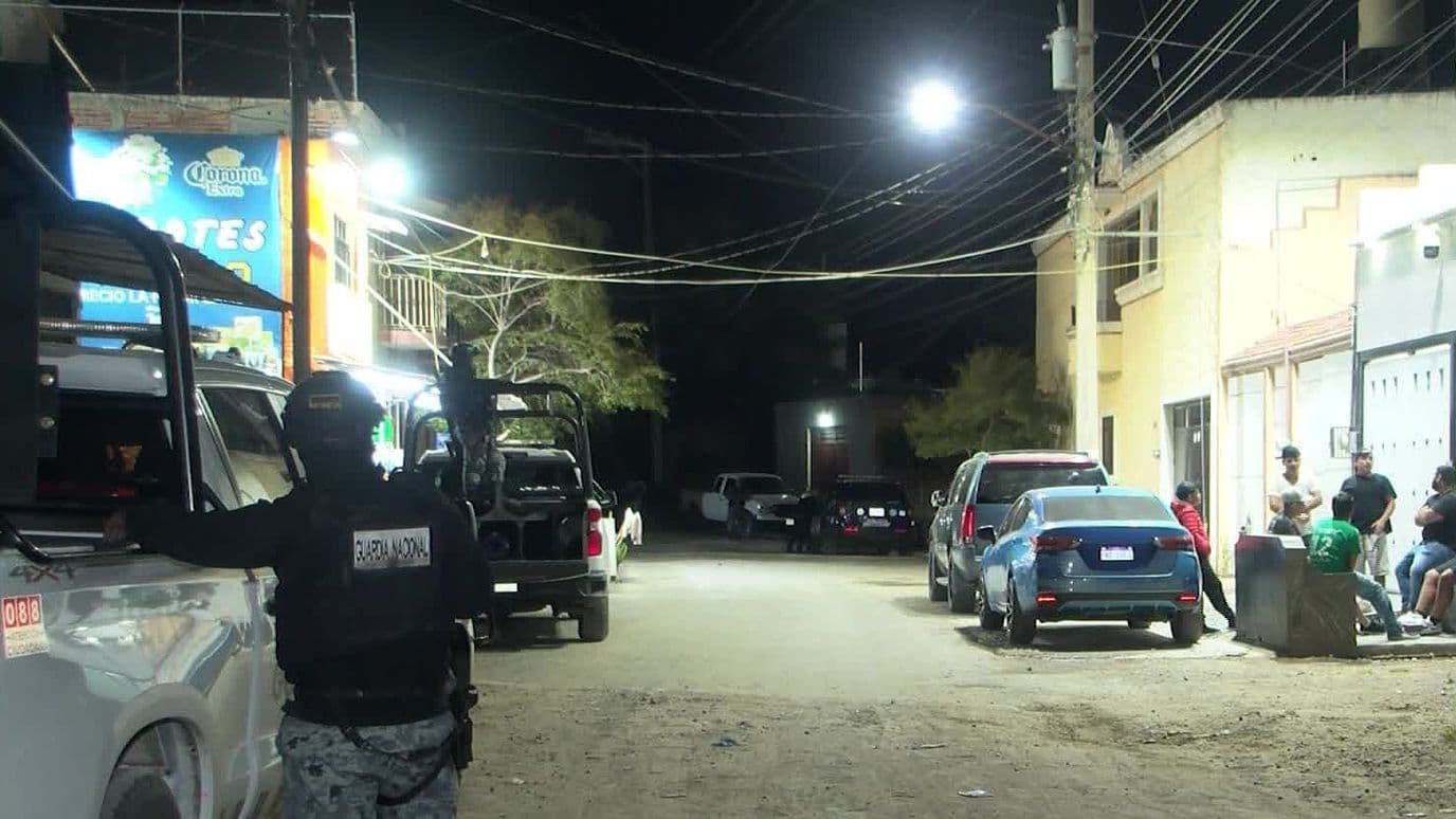 Localizan un Cuerpo en Descomposición Tras un Incendio en un Baldío de Tonalá