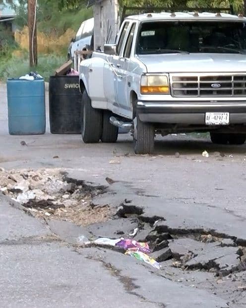 Reportan Hundimiento de Calle en Colonia Ramón Bravo en Piedras Negras, Coahuila