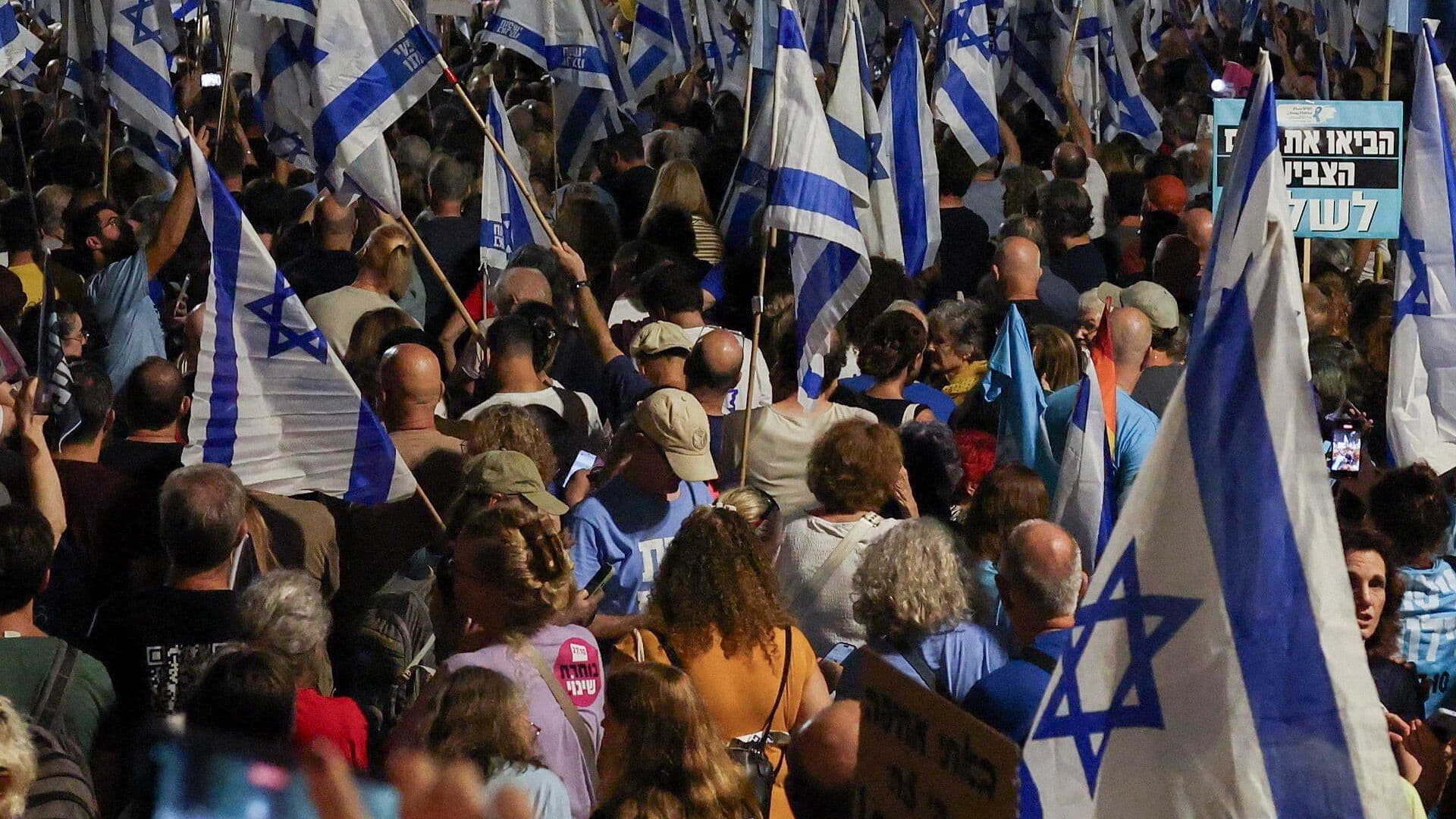Miles Se Manifiestan contra Netanyahu en Israel