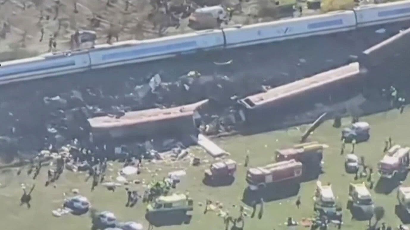 Accidente de Trenes en Toledo, España, Deja Varios Muertos y Heridos