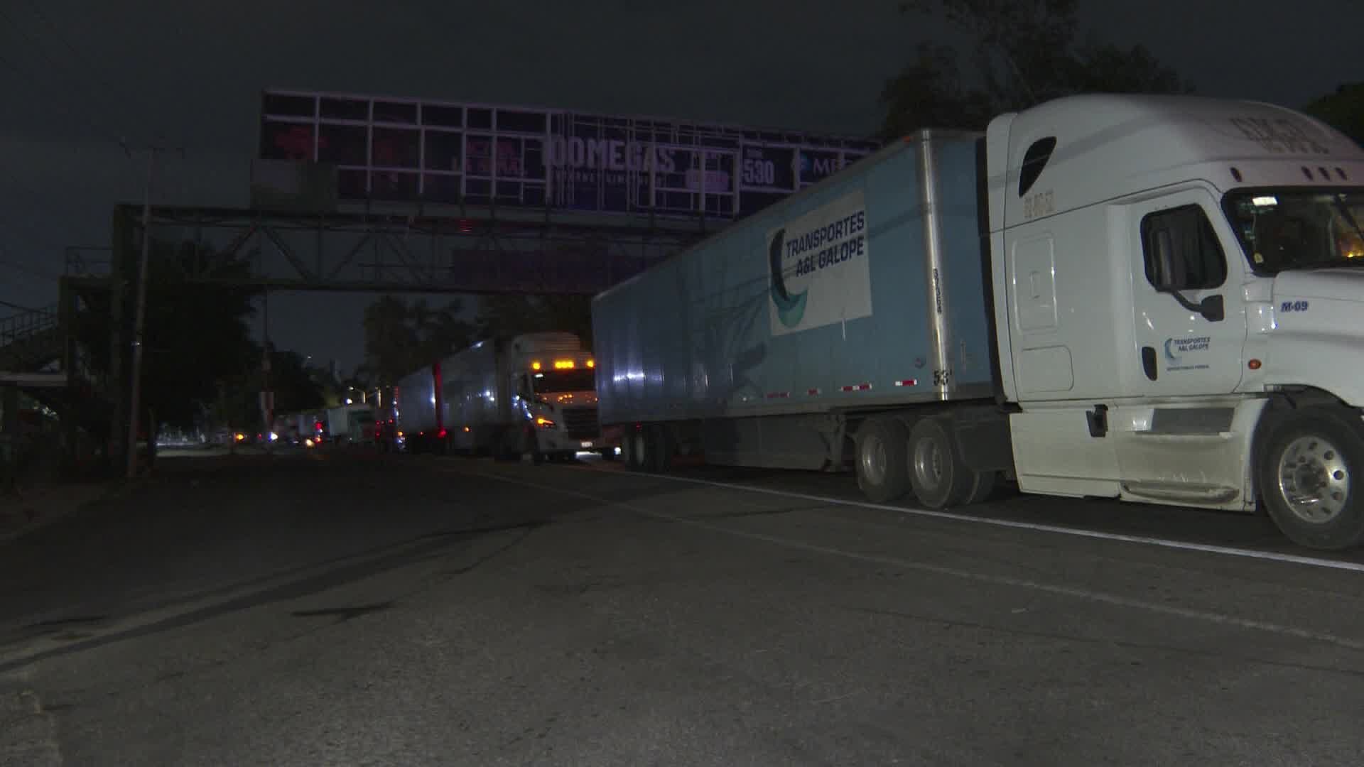 Bloqueo en Carretera a Chapala Deja a Conductores Varados por Más de 12 Horas