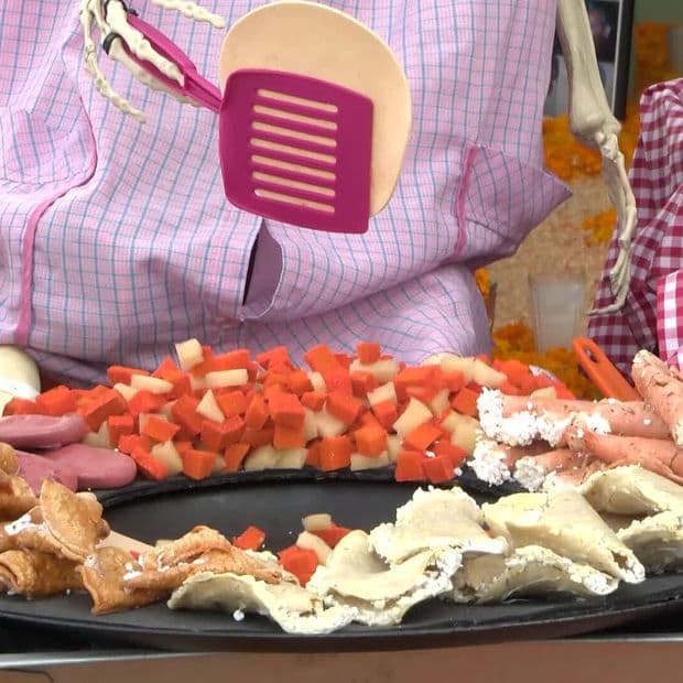 Dedican Altar de Muertos a Personajes Tradicionales de San Luis Potosí