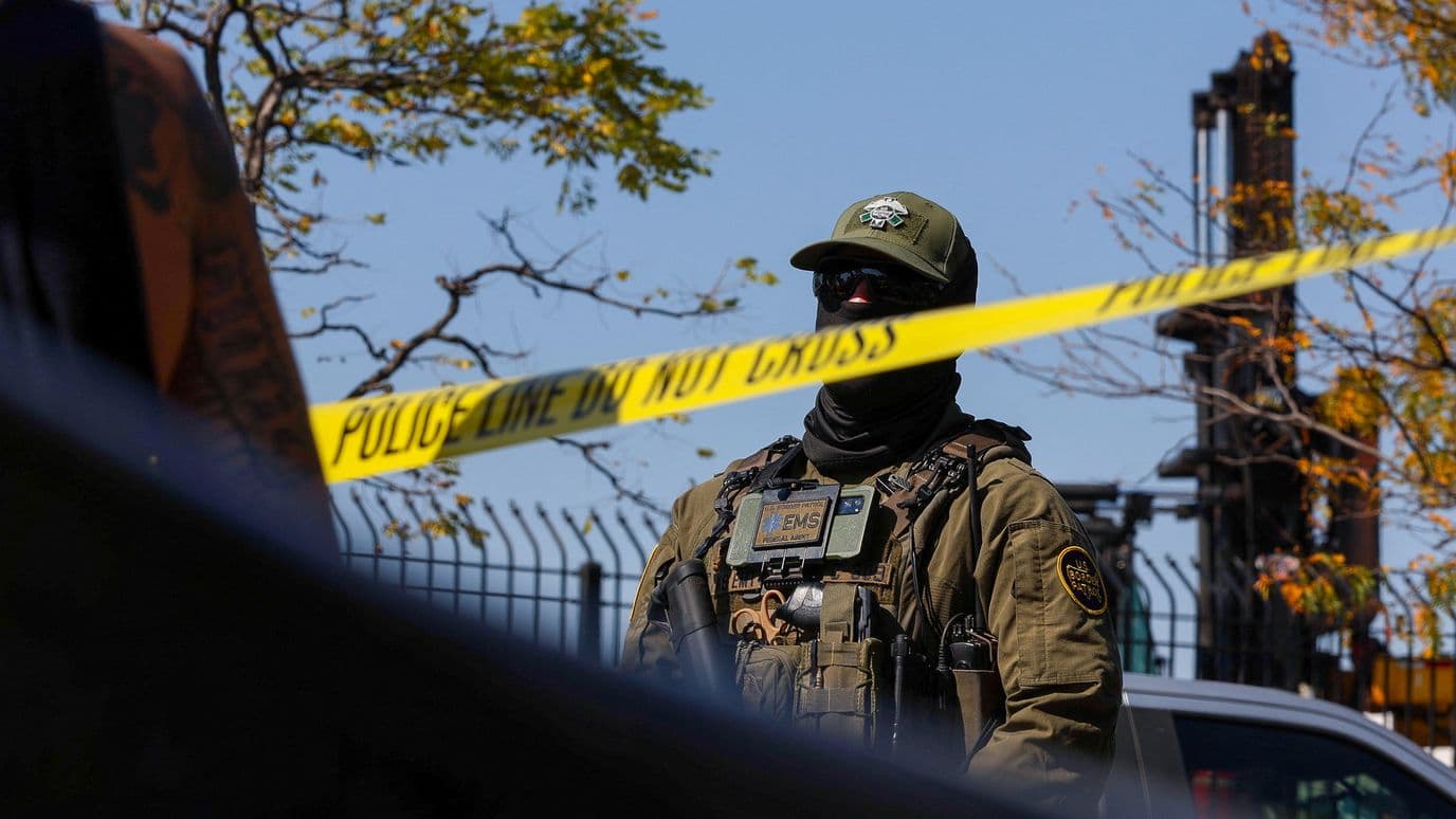 Vehículo de ICE atropella a migrante mexicano