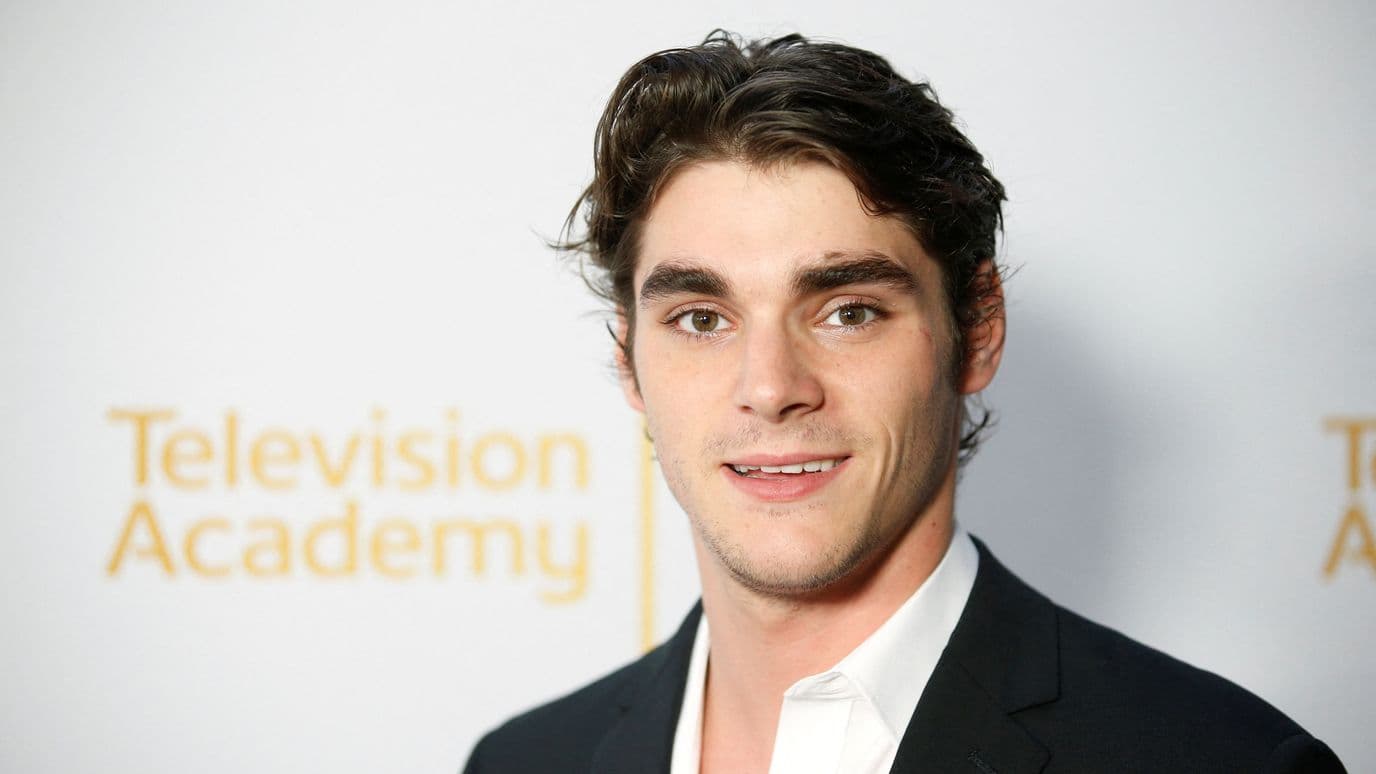 Mamá de RJ Mitte Rompe el Silencio: 'Ninguna Madre Debería Encontrar a Su Hijo Así'