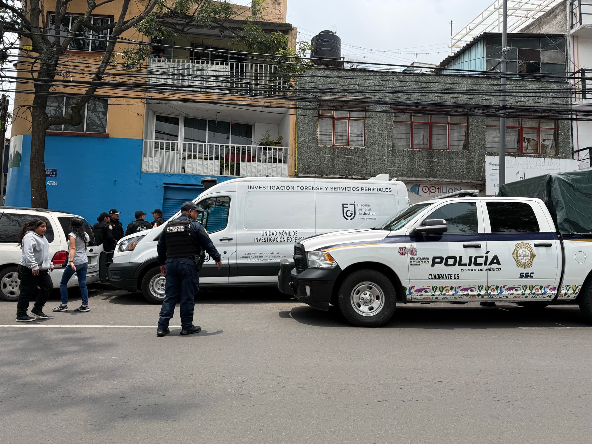 Mujer Escuchó Gritos y Golpes: Detienen a Hombre que Intentó Guardar Restos de Una Joven en CDMX